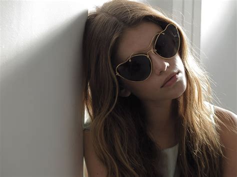 kaia gerber miu miu|Kaia Gerber in Miu Miu Scenique Eyewear Video .